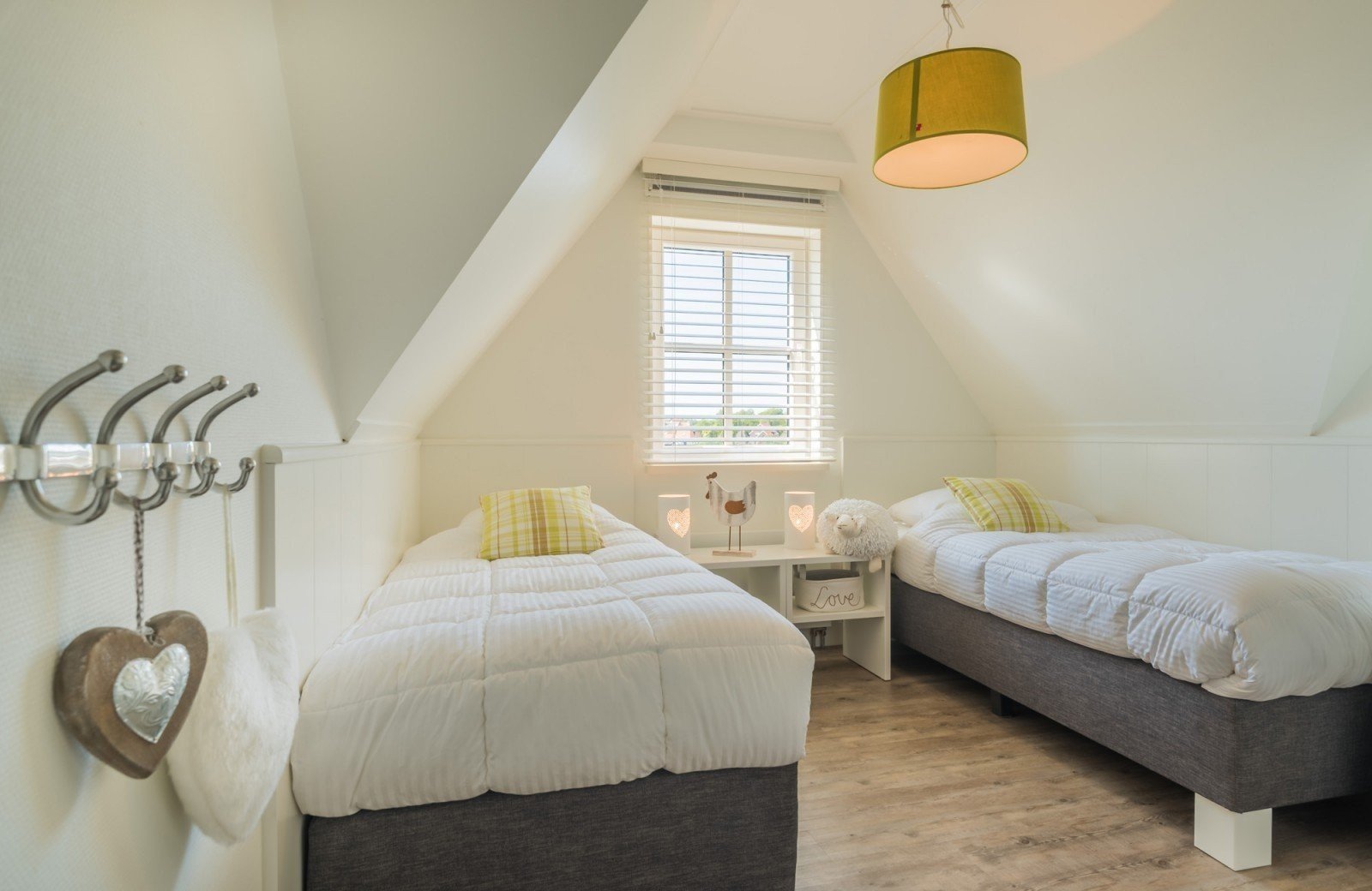 Parel van nes 01 long island 3