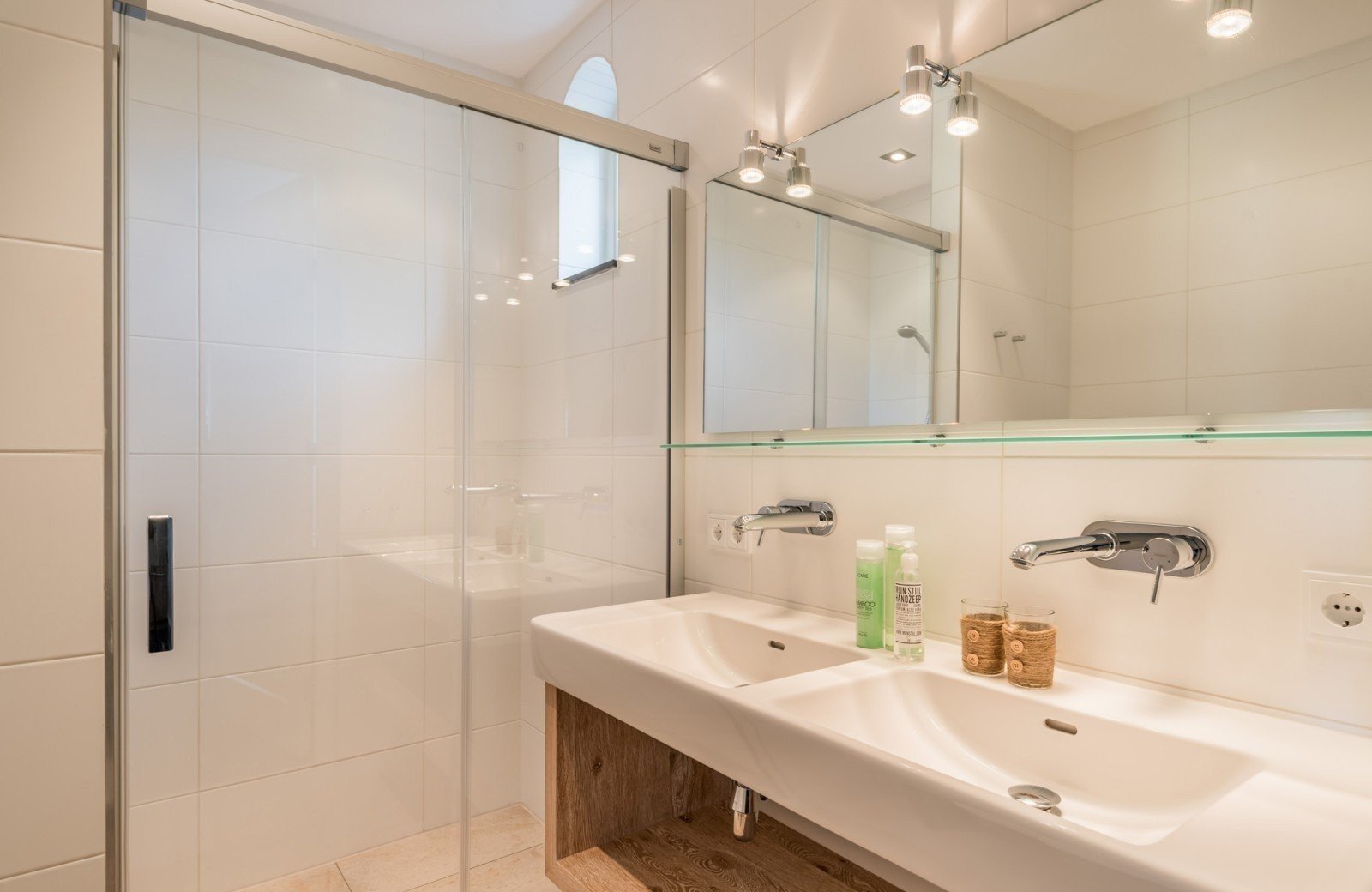 Parel van nes 01 long island 8